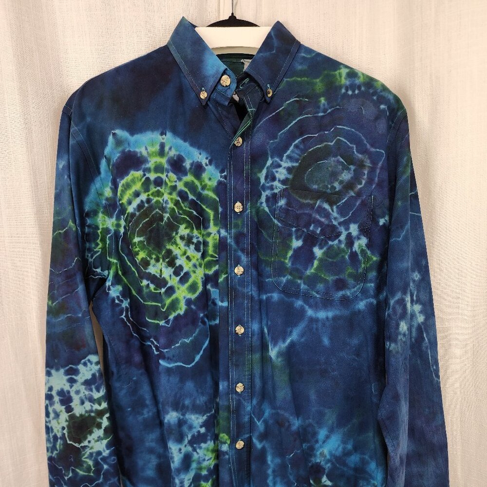 Oregon Rain Tie Dyed Men's dress shirt | Navy, Bluebird, & Emerald | size 16.5